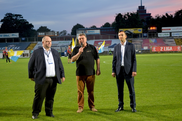 Ten dzień przeszedł do historii elbląskiego klubu. Pierwszy mecz przy sztucznym świetle na Agrykola