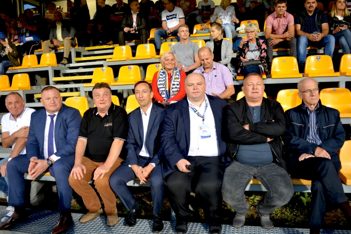 Ten dzień przeszedł do historii elbląskiego klubu. Pierwszy mecz przy sztucznym świetle na Agrykola
