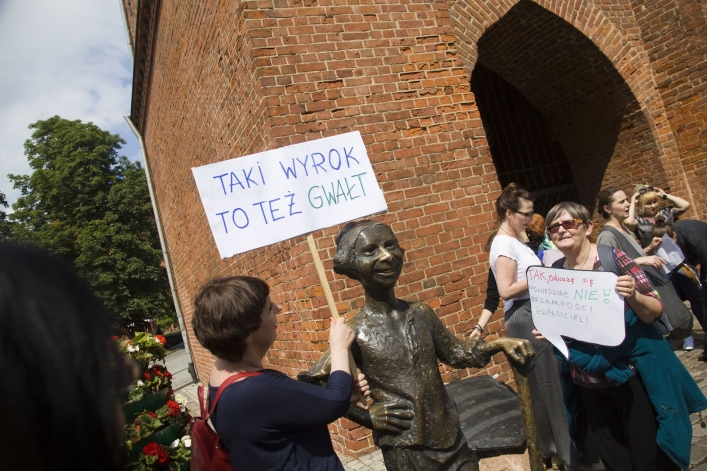 Ten gwałt to zaledwie wierzchołek góry lodowej 