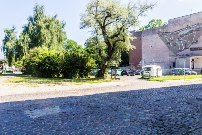 Teren przy hotelu Galeona wystawiony na sprzedaż