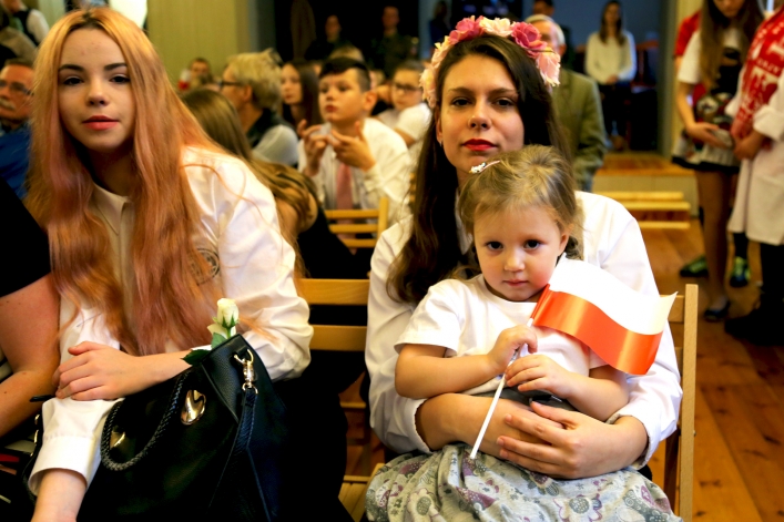 Tłumy w MDK na I Elbląskim Festiwalu Pieśni Patriotycznej (+ zdjęcia)