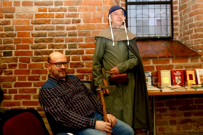 Tomasz Stężała opowiadał o "Wojnie bogów" w Bibliotece Elbląskiej