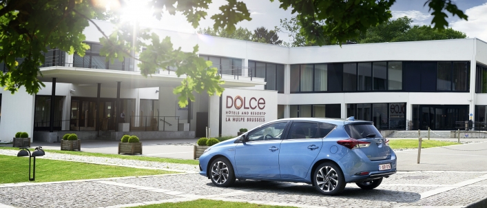 Toyota sprzedała milion hybryd w Europie