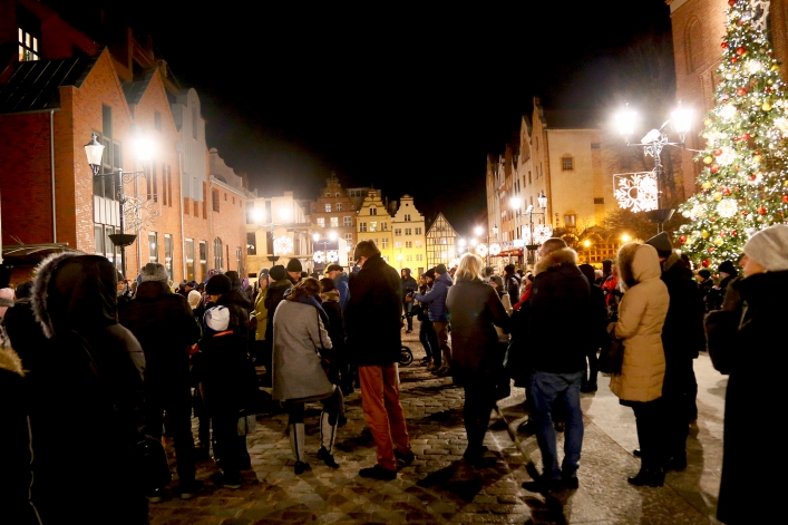 Tragiczne wydarzenie w Gdańsku. Elblążanie zgromadzili się na wiecu przeciwko nienawiści i przemocy