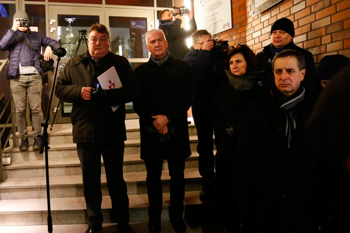 Tragiczne wydarzenie w Gdańsku. Elblążanie zgromadzili się na wiecu przeciwko nienawiści i przemocy