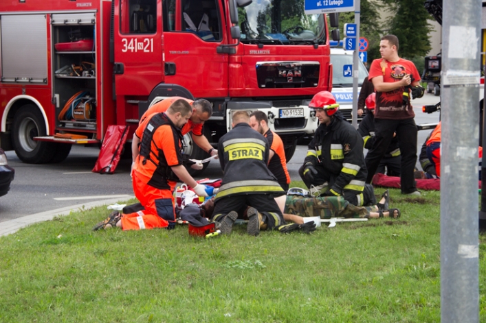 Tragiczny wypadek na Armii Krajowej. Jedna osoba nie żyje, sześć trafiło do szpitala