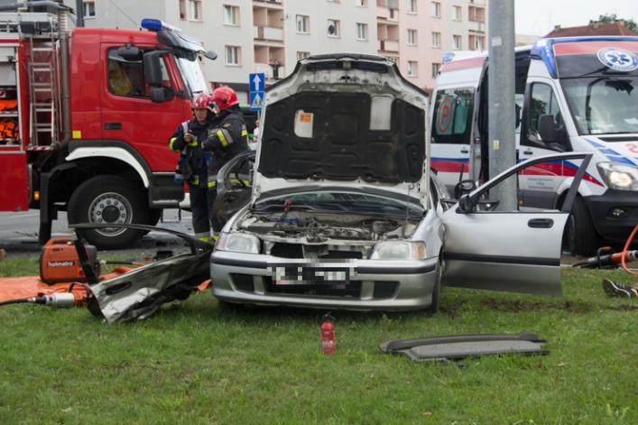 Tragiczny wypadek na Armii Krajowej. Jedna osoba nie żyje, sześć trafiło do szpitala
