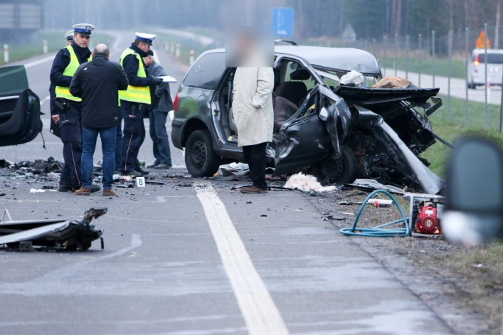 Tragiczny wypadek na S22 - nie żyją trzy osoby
