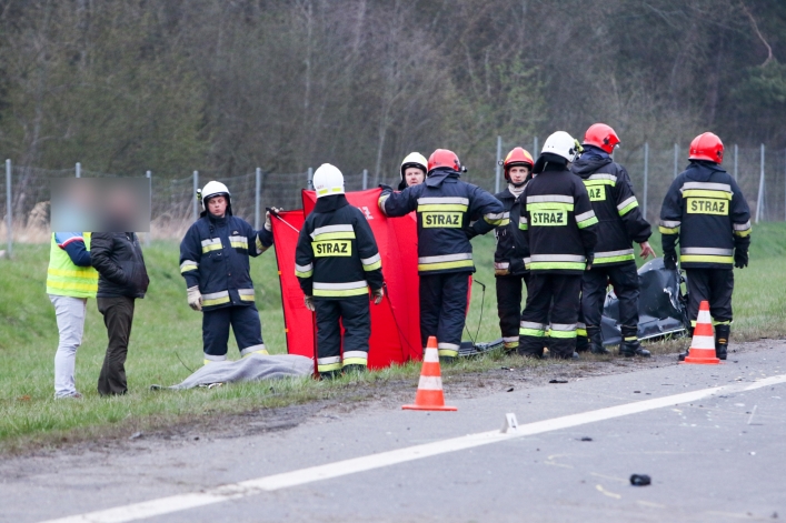 Tragiczny wypadek na S22 - nie żyją trzy osoby