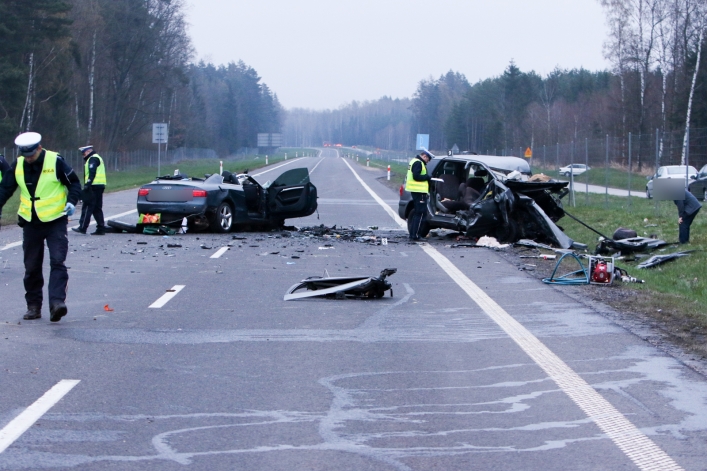 Tragiczny wypadek na S22 - nie żyją trzy osoby