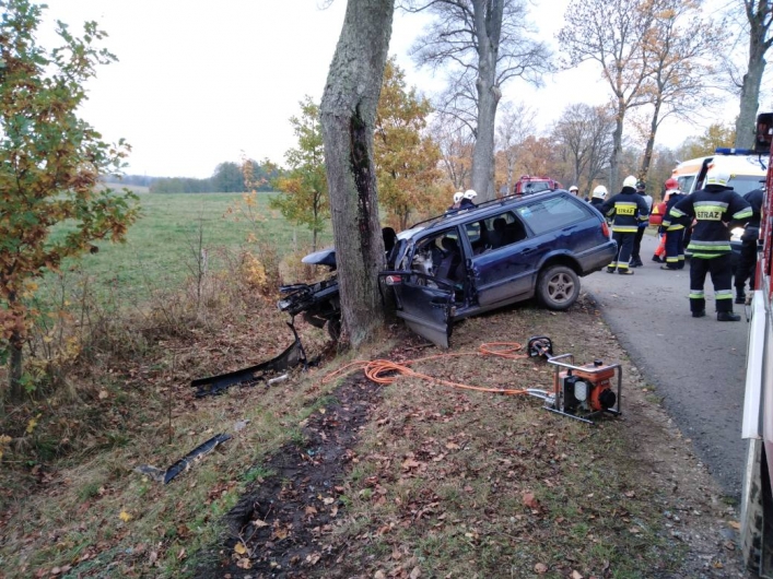 Tragiczny wypadek pod Pieniężnem. Nie żyje 7-miesięczne dziecko