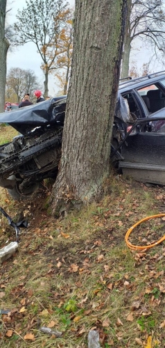 Tragiczny wypadek pod Pieniężnem. Nie żyje 7-miesięczne dziecko