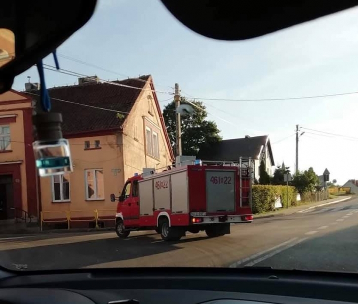 Tragiczny wypadek w Zalewie. Rowerzysta zmarł w szpitalu