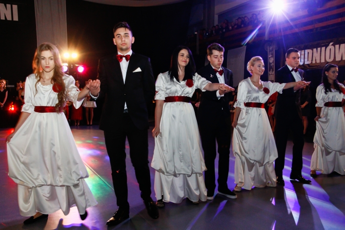 Trzy setki zdjęć z okazji 100-dniówki IV LO!