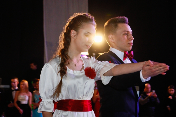 Trzy setki zdjęć z okazji 100-dniówki IV LO!