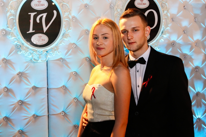 Trzy setki zdjęć z okazji 100-dniówki IV LO!