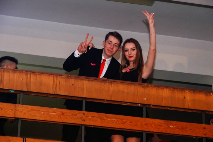 Trzy setki zdjęć z okazji 100-dniówki IV LO!