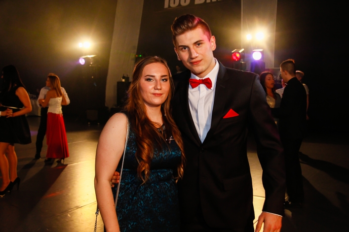 Trzy setki zdjęć z okazji 100-dniówki IV LO!