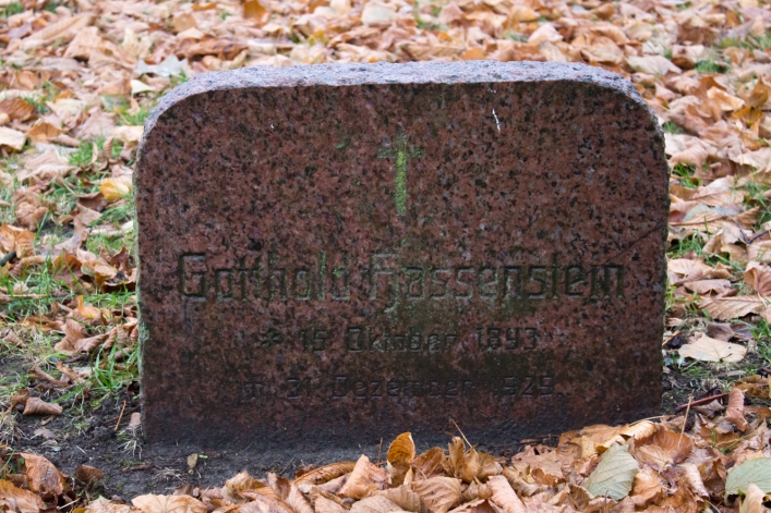 Tu przeszłość spotyka się z teraźniejszością. Cmentarz ewangelicki