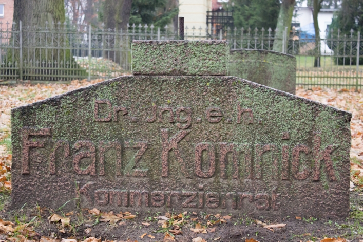 Tu przeszłość spotyka się z teraźniejszością. Cmentarz ewangelicki