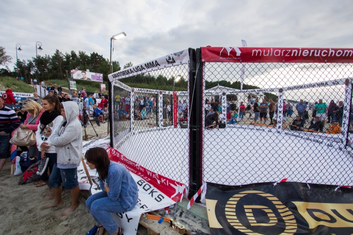 Turniej MMA na plaży w Krynicy. Zobacz zdjęcia