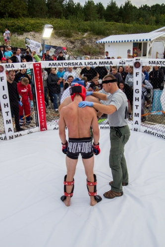 Turniej MMA na plaży w Krynicy. Zobacz zdjęcia