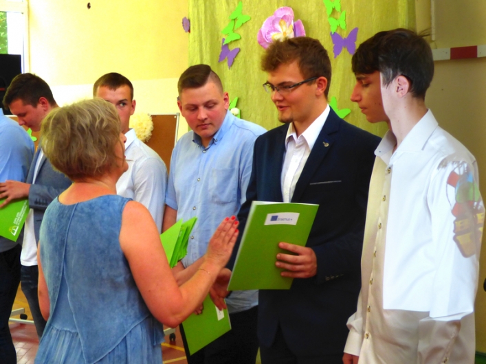 Uczniowie ZSIŚiU ze świadectwami europejskich kwalifikacji zawodowych