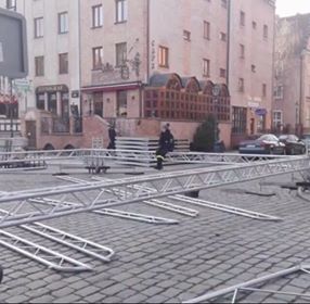 Uczniowie ZSTI, jak co roku, aktywnie wsparli sztab WOŚP;  