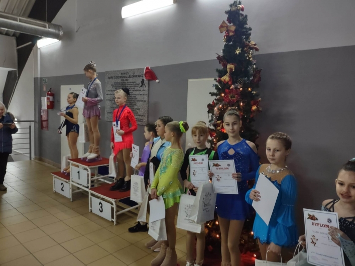 UKS Szóstka podsumowała sezon łyżwiarski 2022 2023 (+galeria)