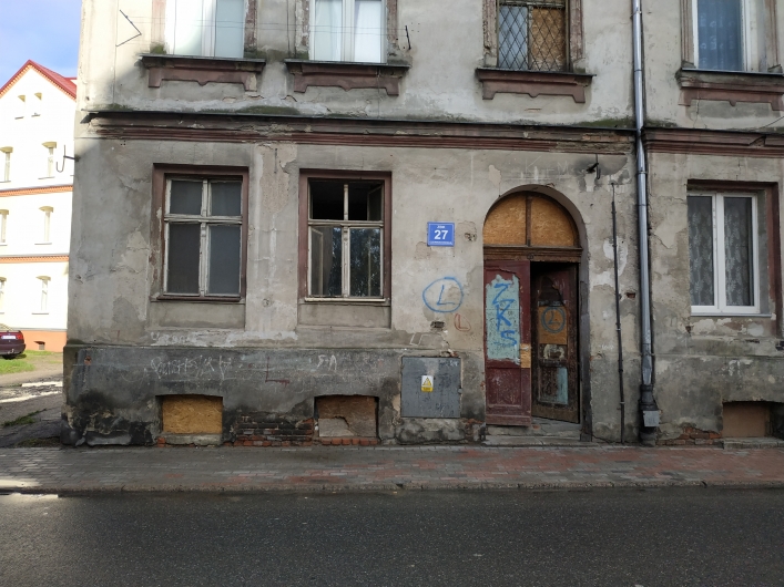 Ul. Czerniakowska 27