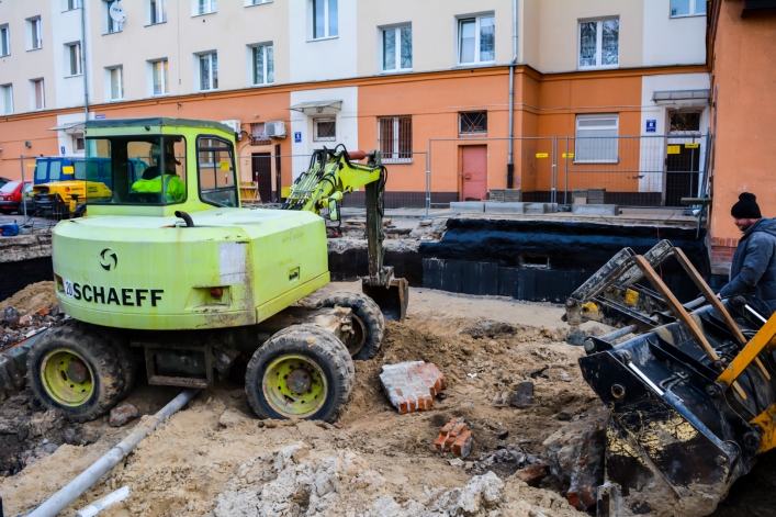 Ulica Mączna: zasypują były skład opału