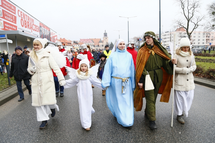 Ulicami Elbląga po raz szósty przeszedł barwny Orszak Trzech Króli