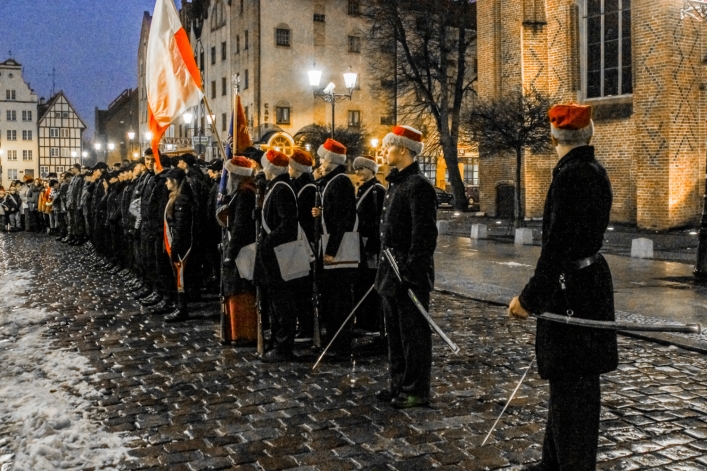 Ulicami elbląskiej starówki przeszedł  „Marsz Podchorążych” (+foto)
