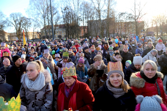 Ulicamy Elbląga przeszedł barwny Orszak Trzech Króli