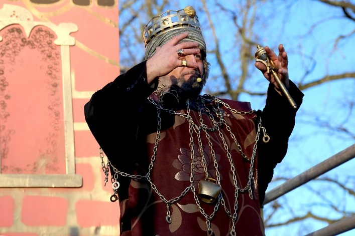 Ulicamy Elbląga przeszedł barwny Orszak Trzech Króli