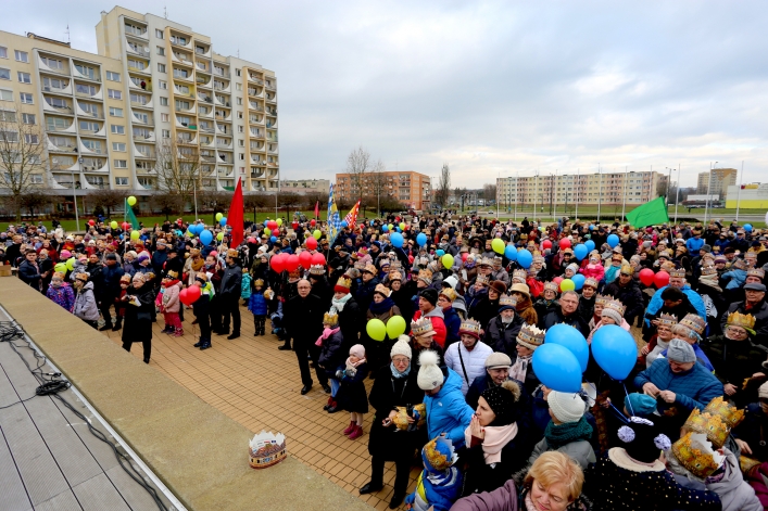 Ulicamy Elbląga przeszedł Orszak Trzech Króli (+ zdjęcia)