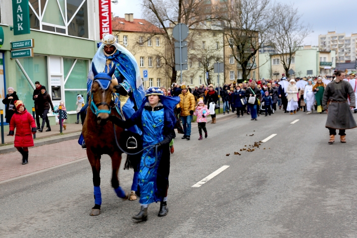 Ulicamy Elbląga przeszedł Orszak Trzech Króli (+ zdjęcia)