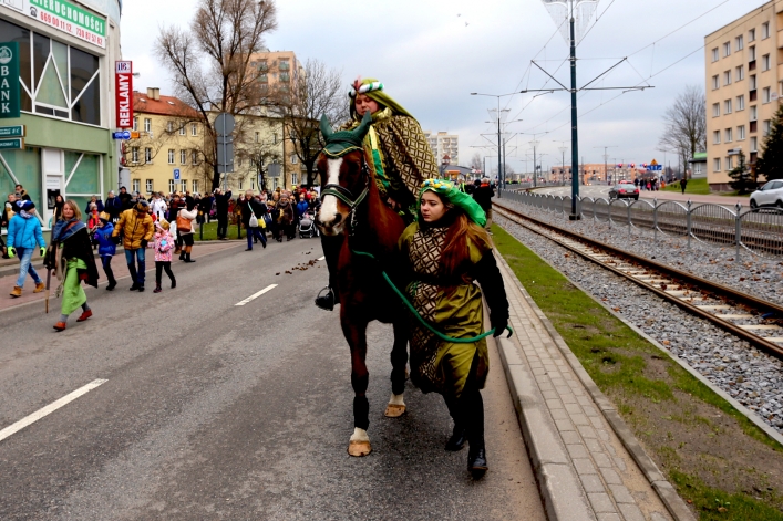 Ulicamy Elbląga przeszedł Orszak Trzech Króli (+ zdjęcia)