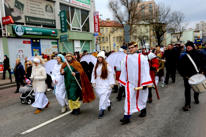 Ulicamy Elbląga przeszedł Orszak Trzech Króli (+ zdjęcia)