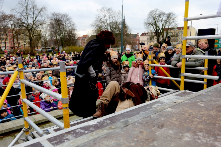 Ulicamy Elbląga przeszedł Orszak Trzech Króli (+ zdjęcia)