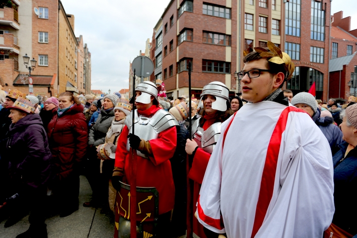 Ulicamy Elbląga przeszedł Orszak Trzech Króli (+ zdjęcia)