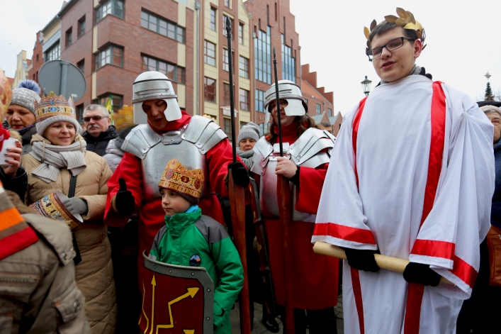 Ulicamy Elbląga przeszedł Orszak Trzech Króli (+ zdjęcia)