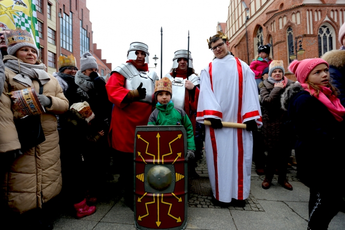 Ulicamy Elbląga przeszedł Orszak Trzech Króli (+ zdjęcia)
