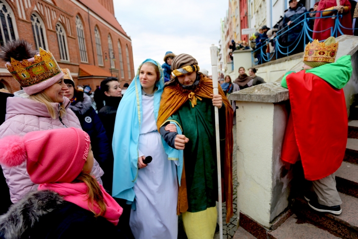Ulicamy Elbląga przeszedł Orszak Trzech Króli (+ zdjęcia)