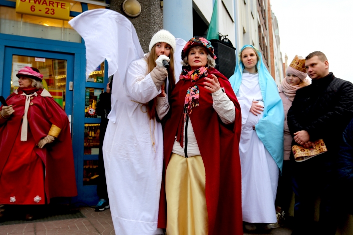 Ulicamy Elbląga przeszedł Orszak Trzech Króli (+ zdjęcia)