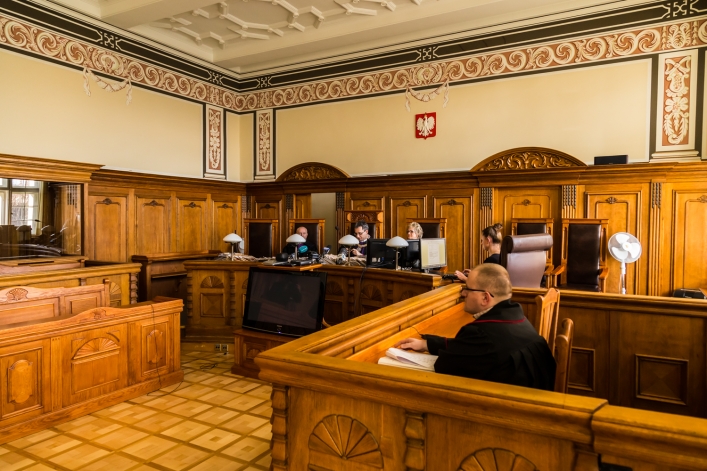 Umorzenie w procesie handlu kobietami 