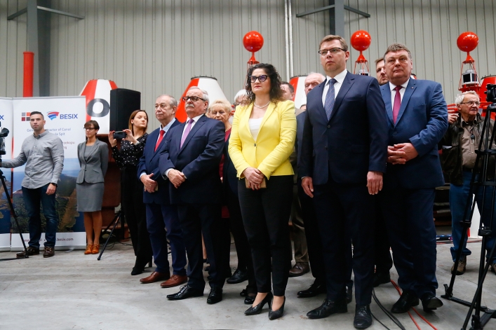 Umowa podpisana. Kanał żeglugowy przez Mierzeję Wiślaną wybuduje polsko-belgijskie konsorcjum NDI i Besix
