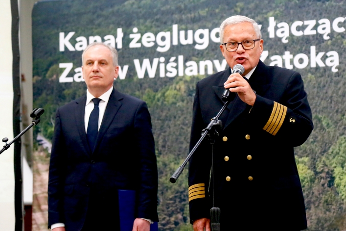 Umowa podpisana. Kanał żeglugowy przez Mierzeję Wiślaną wybuduje polsko-belgijskie konsorcjum NDI i Besix