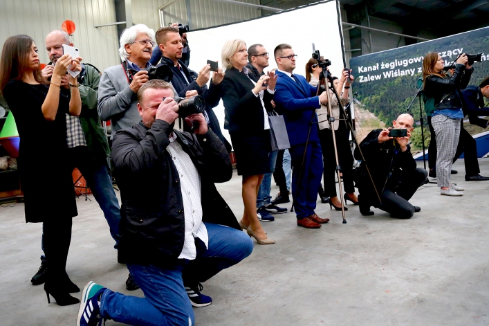 Umowa podpisana. Kanał żeglugowy przez Mierzeję Wiślaną wybuduje polsko-belgijskie konsorcjum NDI i Besix