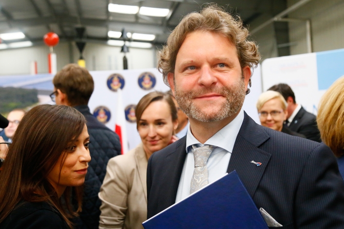 Umowa podpisana. Kanał żeglugowy przez Mierzeję Wiślaną wybuduje polsko-belgijskie konsorcjum NDI i Besix
